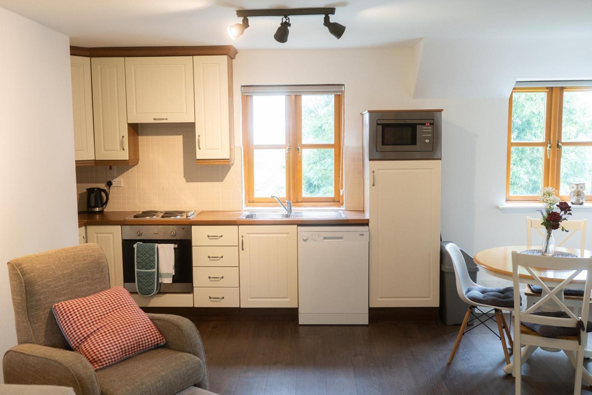 באליווהן Burren Court Lodge מראה חיצוני תמונה
