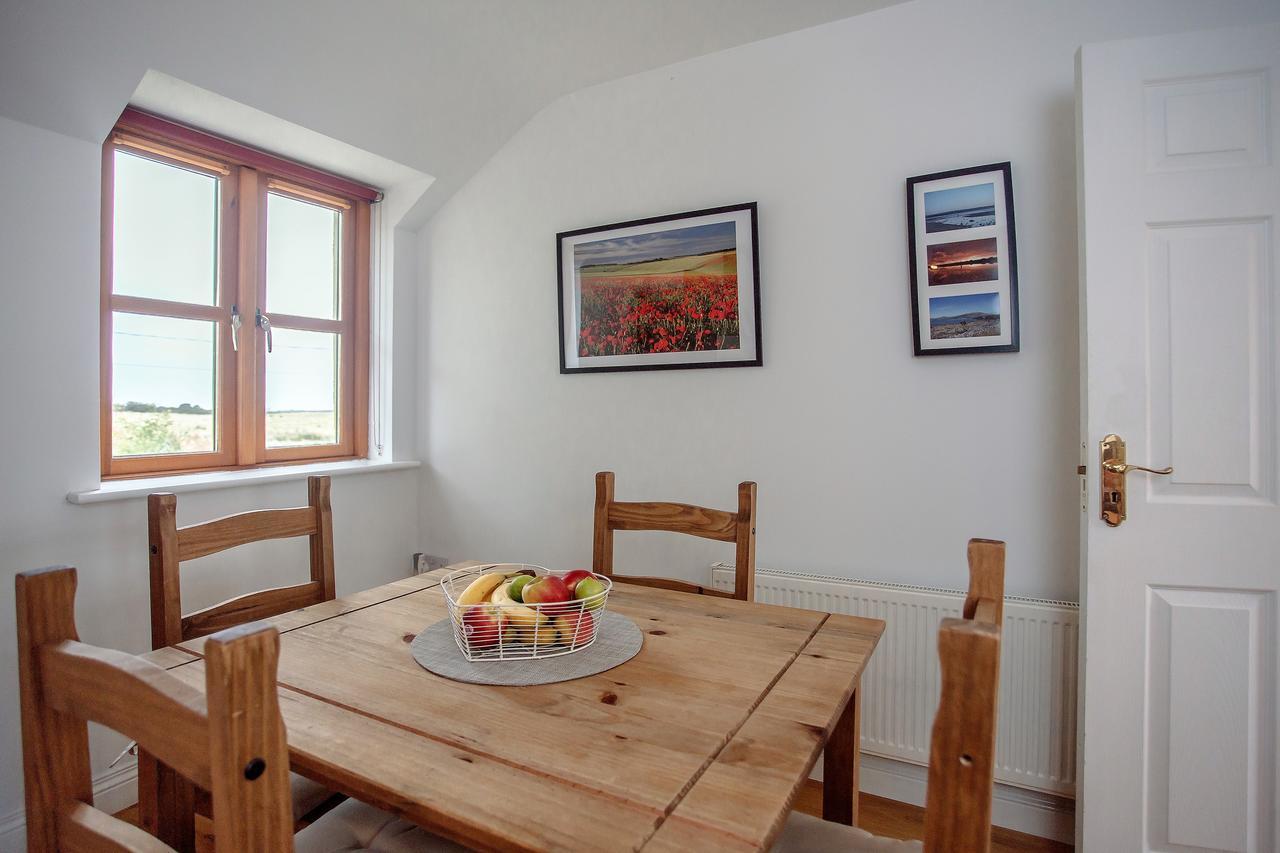 באליווהן Burren Court Lodge מראה חיצוני תמונה